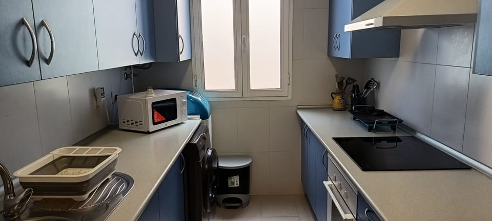 Apartment, 2 Bedrooms, Accessible, Smoking | Private kitchen