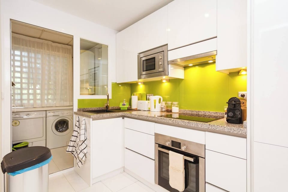 Apartment, 2 Bedrooms | Laundry