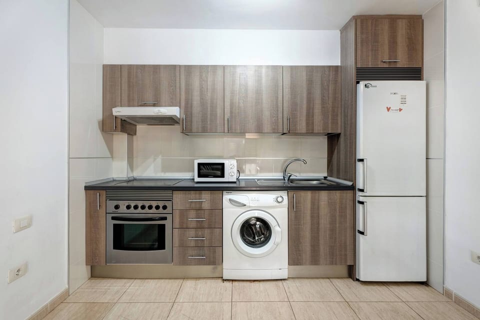 Apartment, 1 Bedroom, Balcony, Garden View | Interior