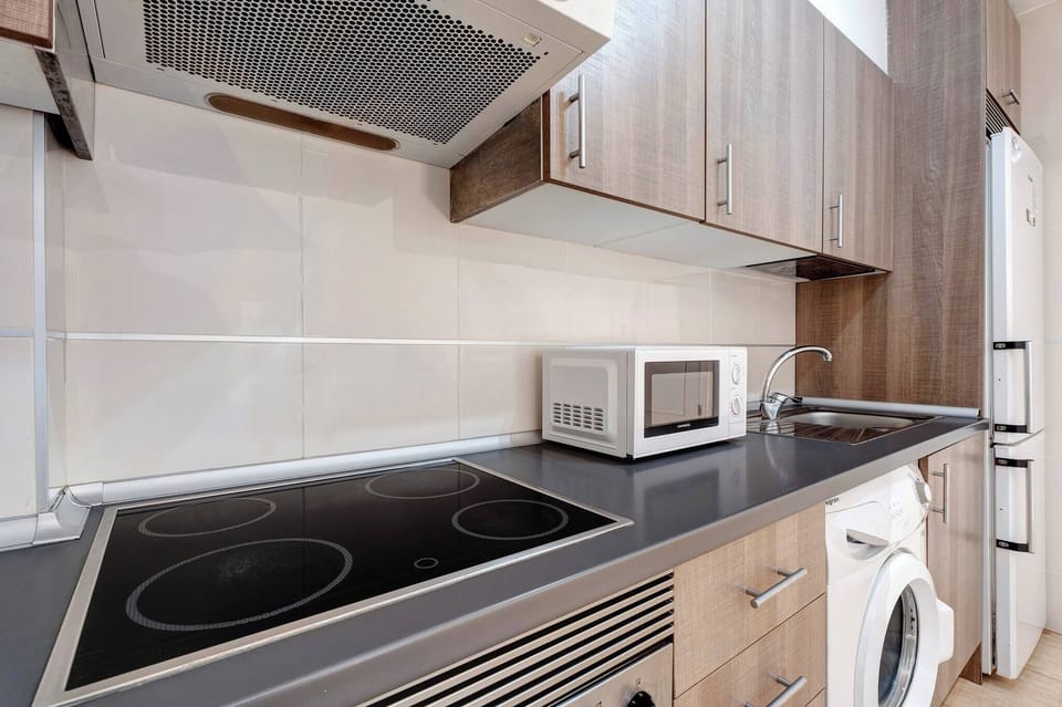 Apartment, 1 Bedroom, Balcony, Garden View | Interior