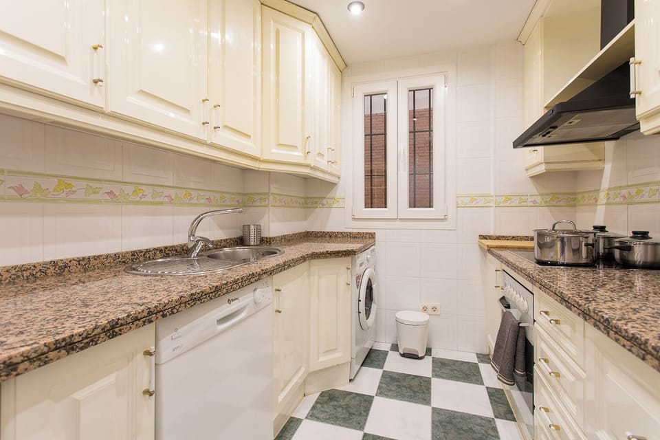Apartment, 2 Bedrooms | Interior
