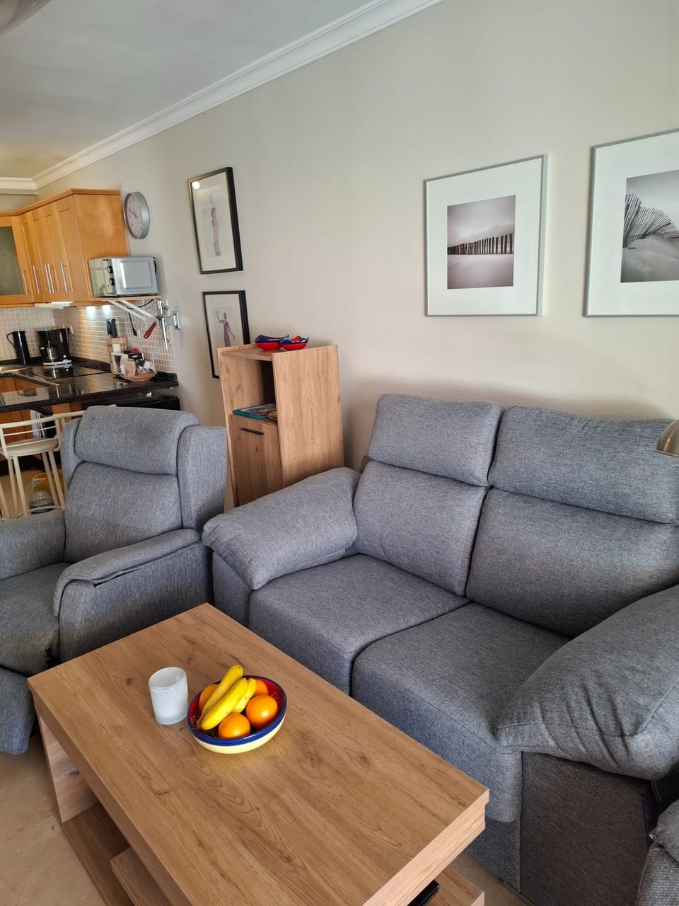 Apartment, 2 Bedrooms, Terrace, Mountain View | Living room