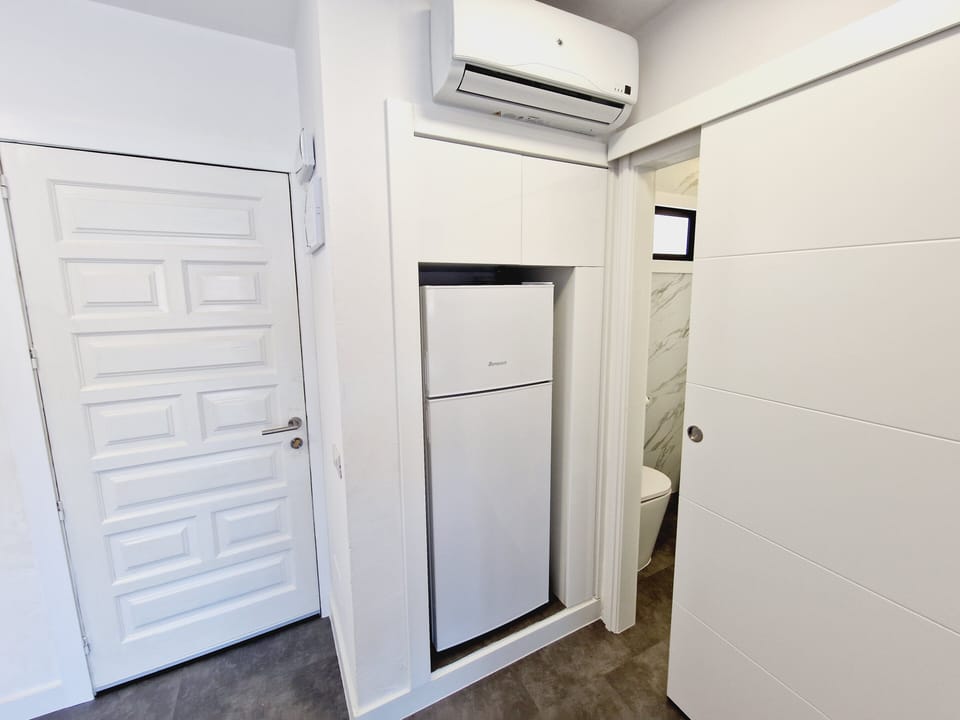 Apartment, 1 Bedroom, Smoking, Balcony | Interior