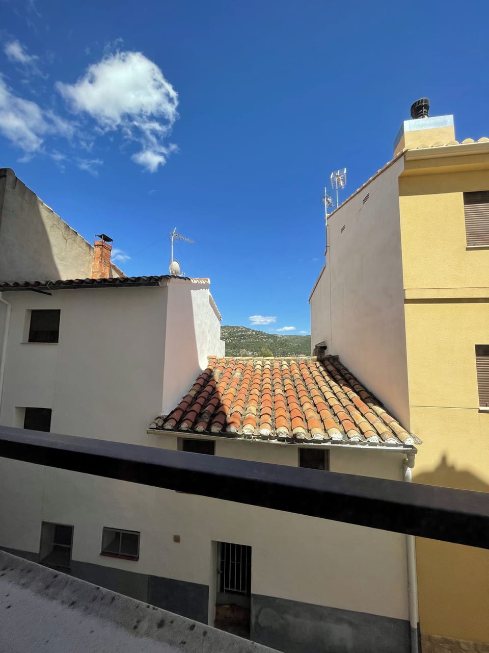 Apartment, 3 Bedrooms, Mountain View | Property grounds