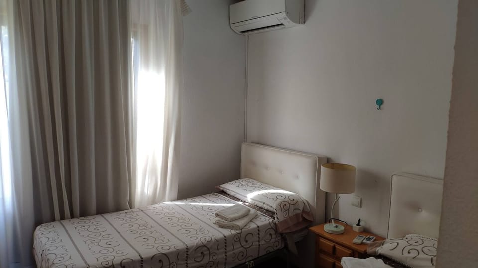 Lovely 2 Bedroom Apartment With Pool Apartment in Roquetas de Mar