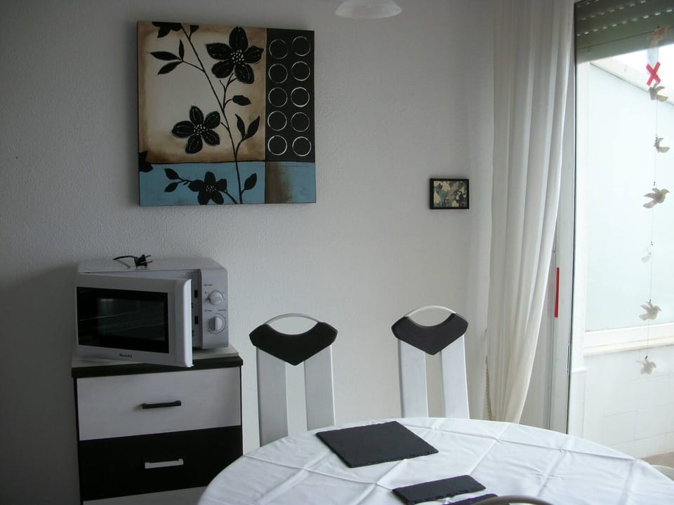 Apartment, 1 Bedroom, Terrace, Ocean View | Dining