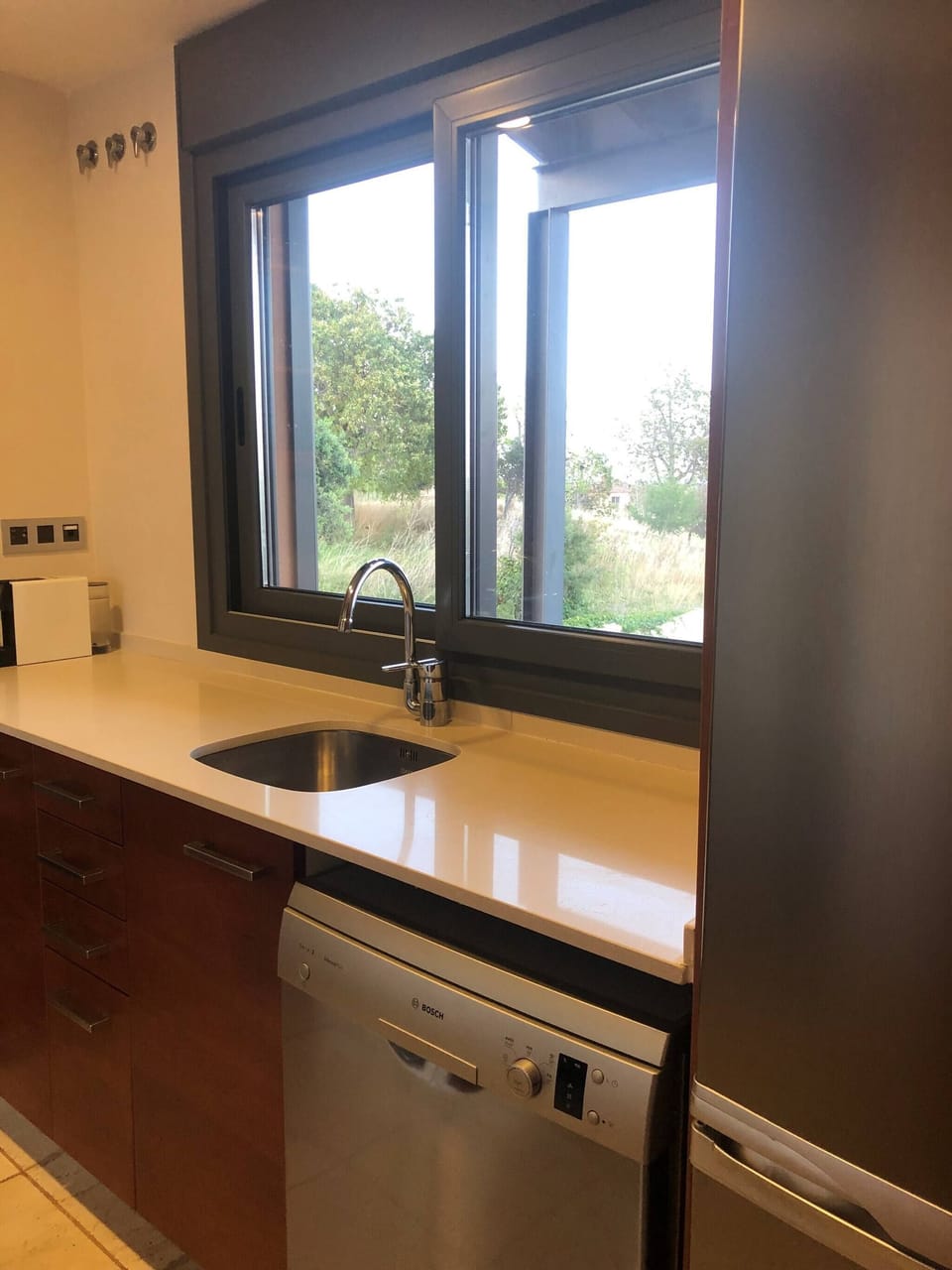 House, 2 Bedrooms, Balcony, Garden View | Private kitchen