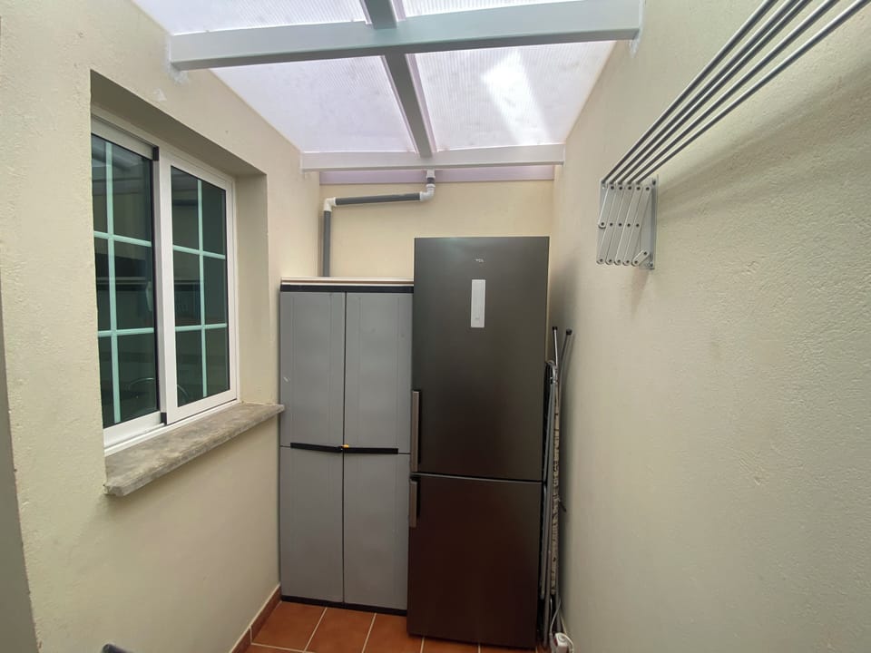 Apartment, 2 Bedrooms, Smoking, Balcony | Laundry