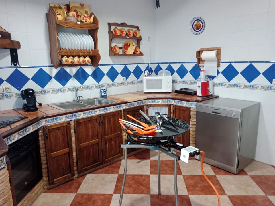House, 3 Bedrooms, Smoking, Private Pool | Interior