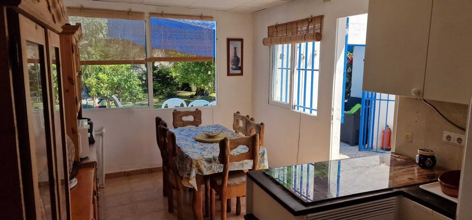 House, 3 Bedrooms, Smoking, Private Pool | Dining room