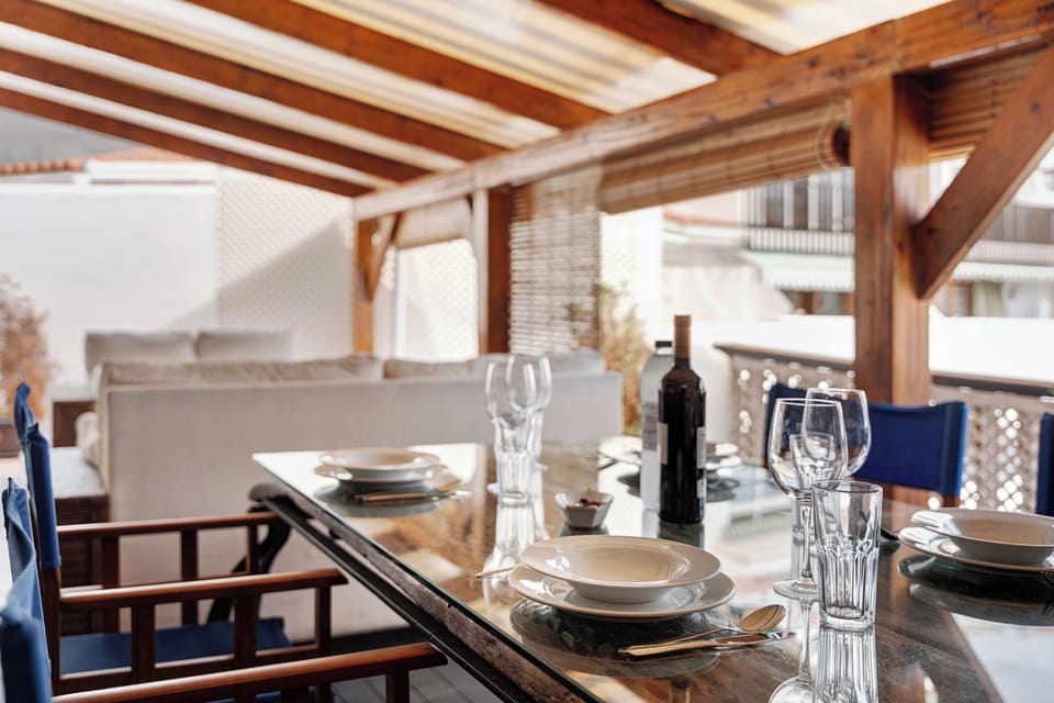 Apartment, 1 Bedroom, Smoking, Terrace | Dining room