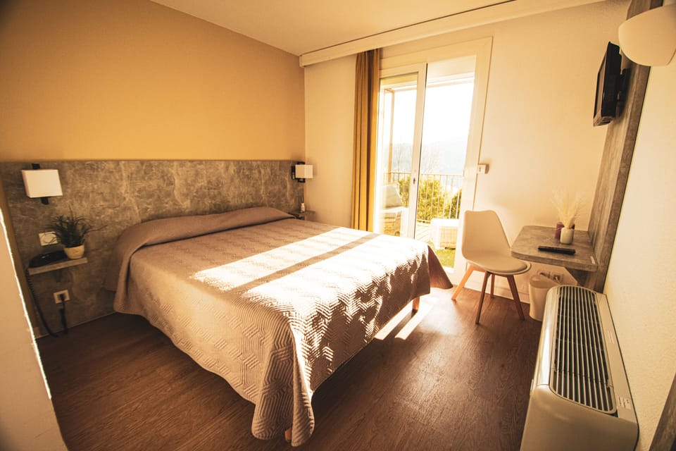 Superior Double Room, 1 Double Bed, Terrace, Pool View | In-room safe, blackout drapes, free WiFi, bed sheets