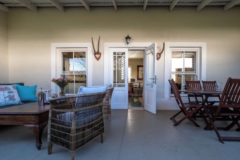 Luxury Cottage, Garden View | Terrace/patio