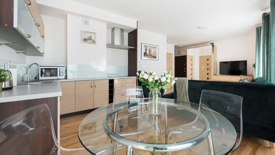 Apartament (233) | In-room dining