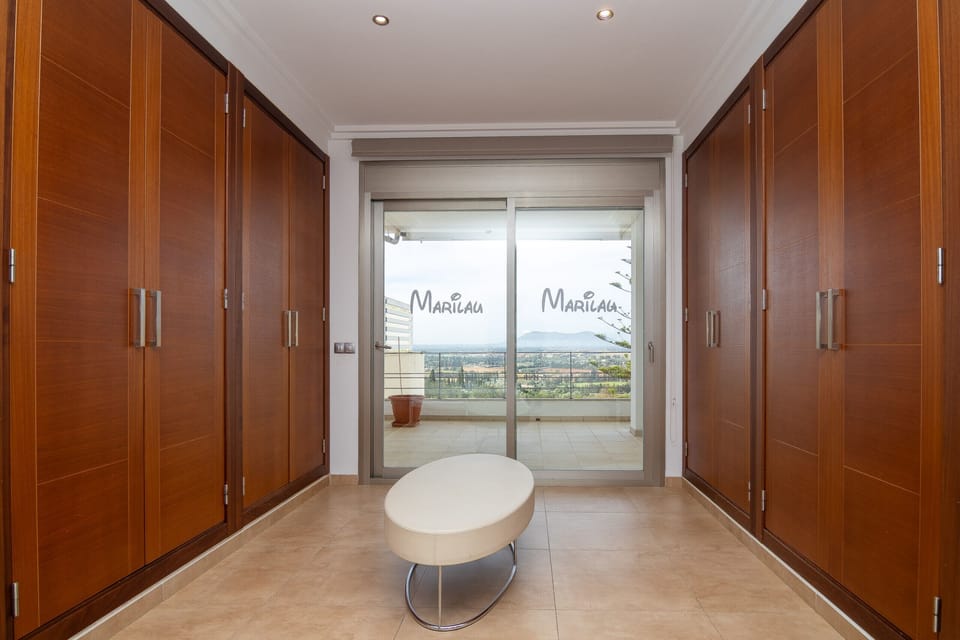 Family holiday home in Muro, equipped and with swimming pool