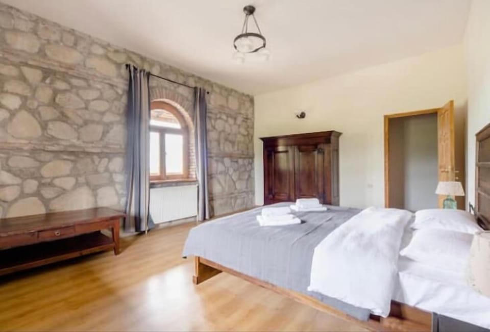 Panoramic Apartment | Free WiFi, bed sheets