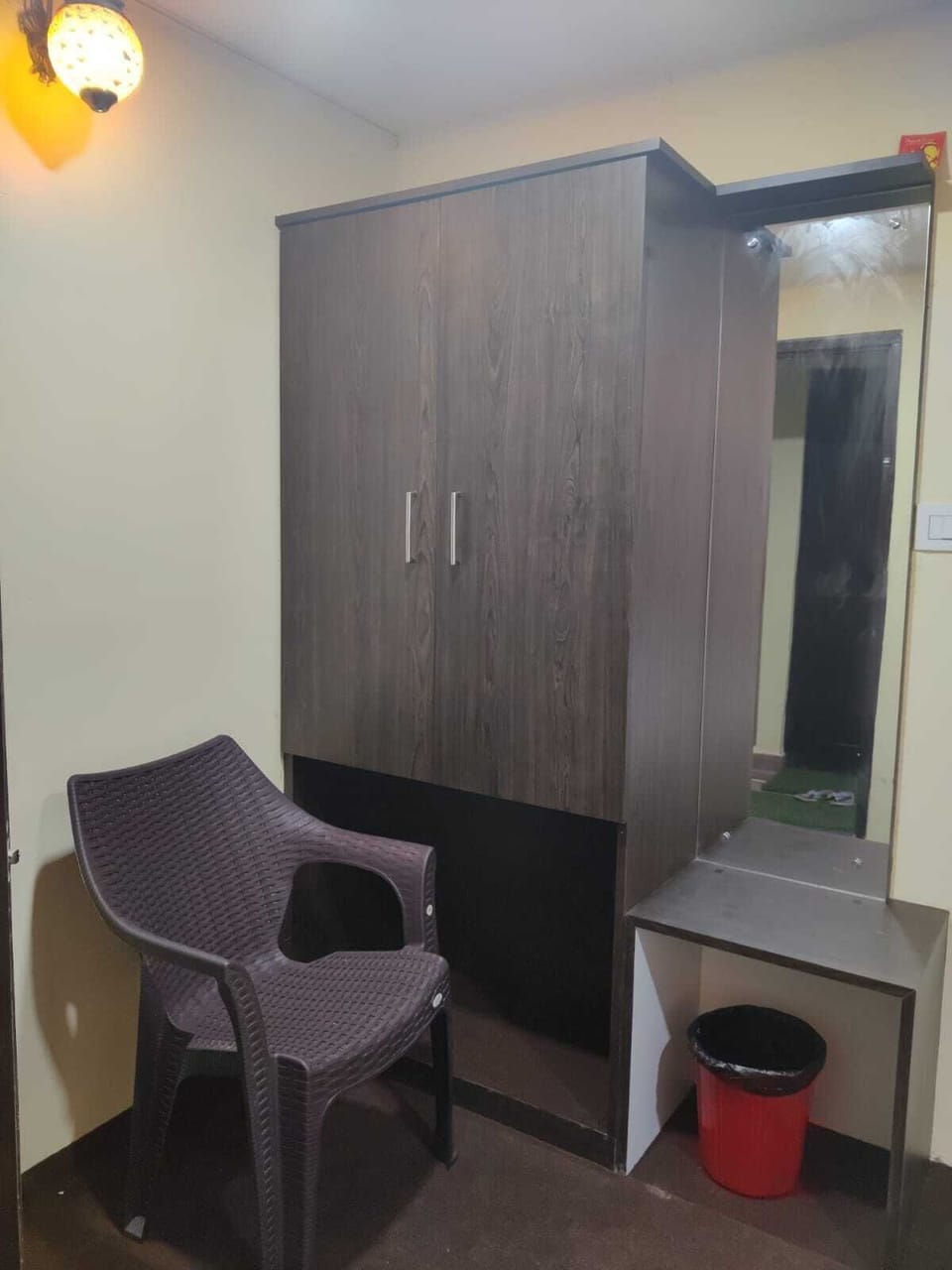 Standard Double Room | Living area | TV