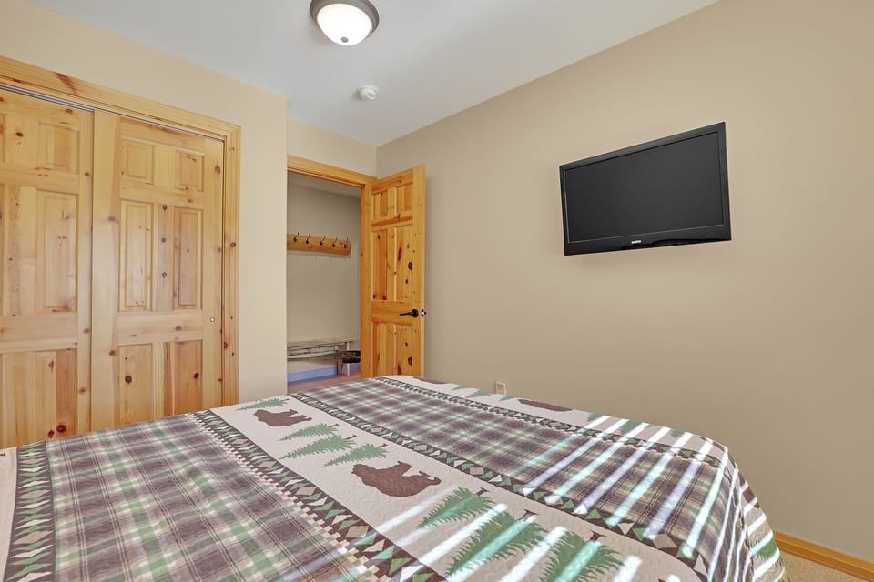Downstairs bedroom 2