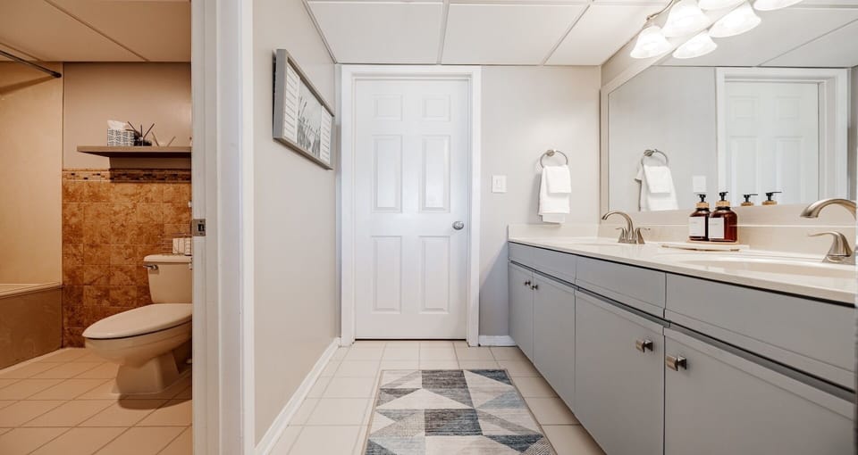 Double Vanity in Master Bathroom