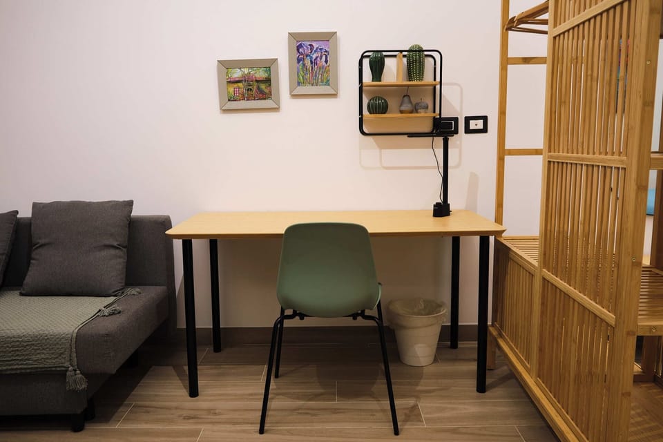 Comfort House, Kitchenette | Living area | Flat-screen TV