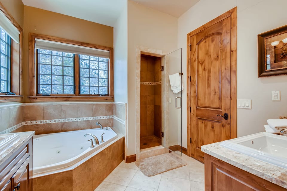 Vail Valley Views Hot Tub House in Vail