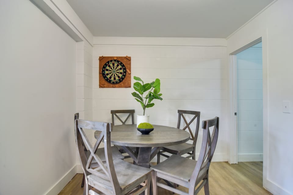 Dining Area | Dishware/Flatware | Dartboard