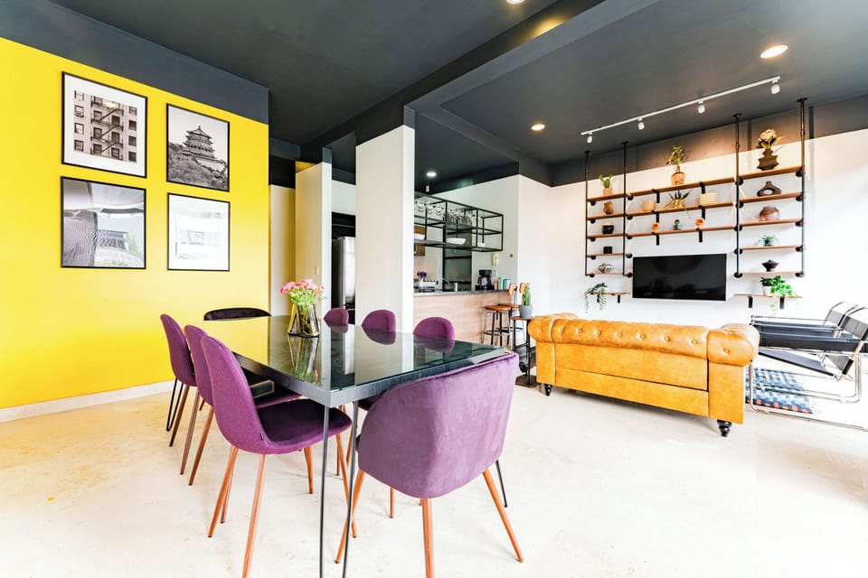 Apartment, 3 Bedrooms, Balcony, City View | In-room dining