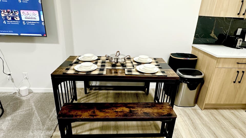Dinning Area - including Kitchenette , blender etc