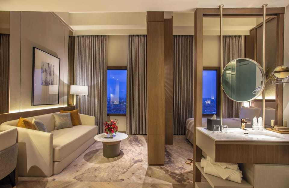 Junior Suite, 1 Double Bed | Minibar, in-room safe, desk, soundproofing