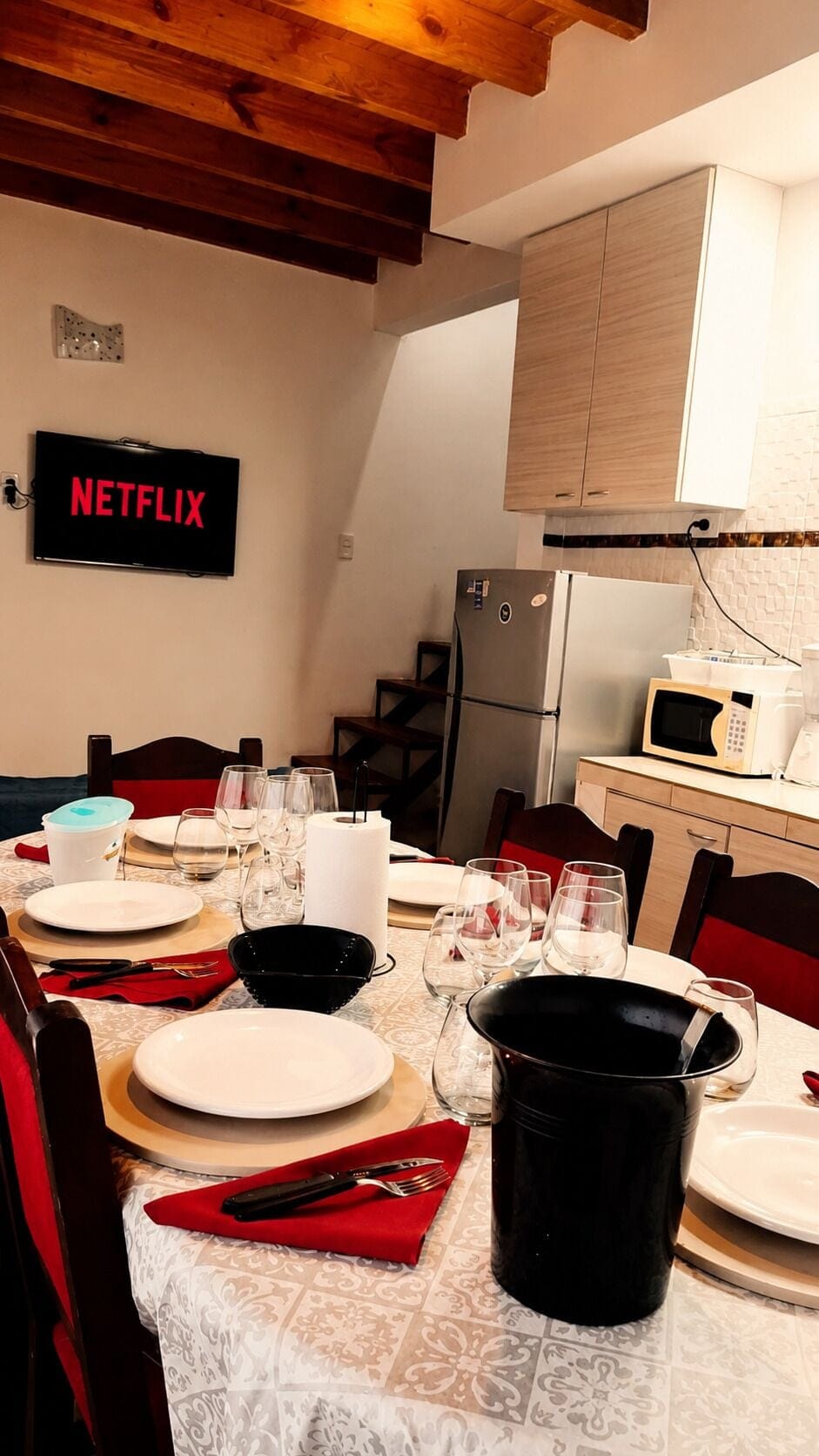 Comfort Apartment, Balcony, Pool View | Dining room
