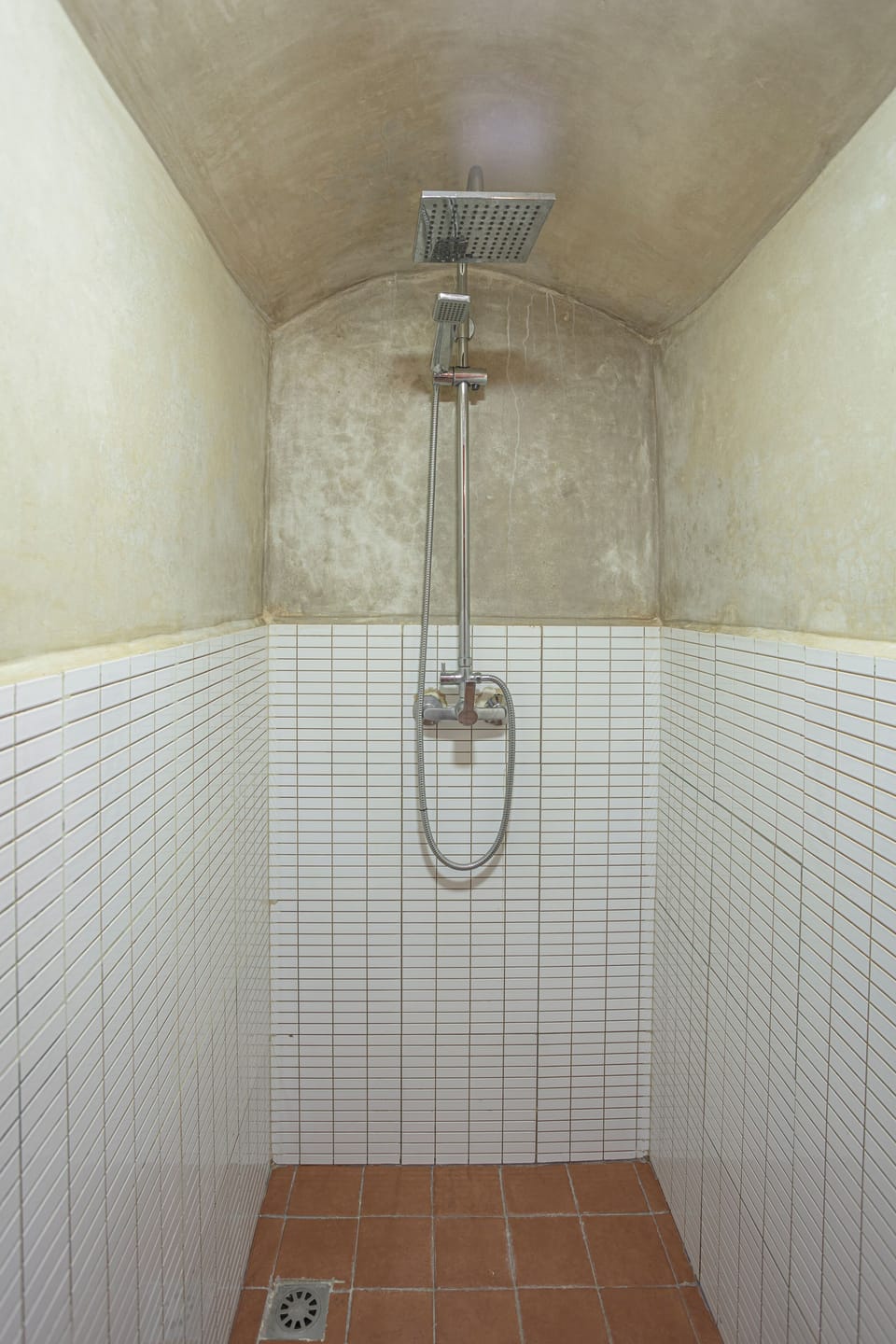 Standard Room | Bathroom | Shower, free toiletries, hair dryer, towels