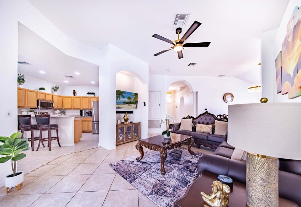 Living Room/ Kitchen