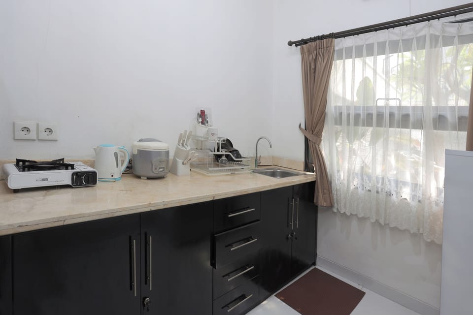 Junior Room | Private kitchen | Fridge