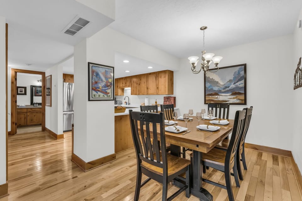 Dining Room: 6-person dining table, adjacent to kitchen and living room
