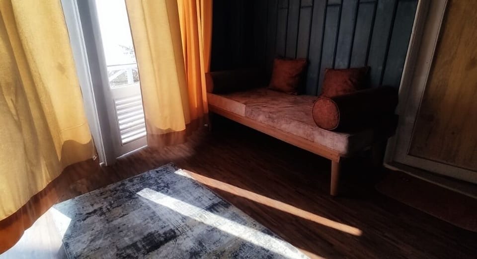 1 bedroom, in-room safe, desk, laptop workspace