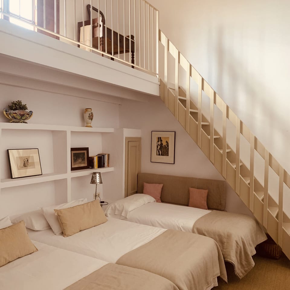 Apartment (4 People) | In-room safe, individually decorated, individually furnished