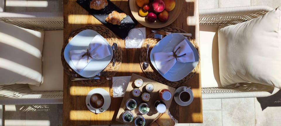 Free daily full breakfast