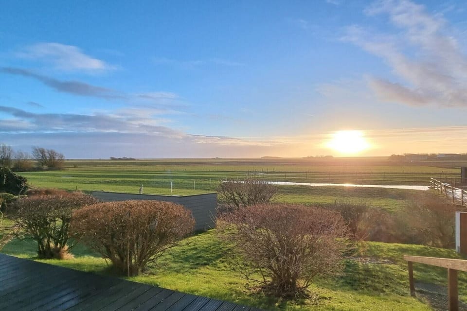 Surroundings [summer] (1-5 km)