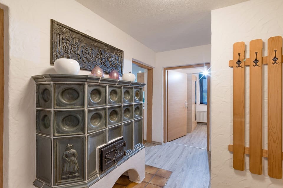 Entrance / Reception