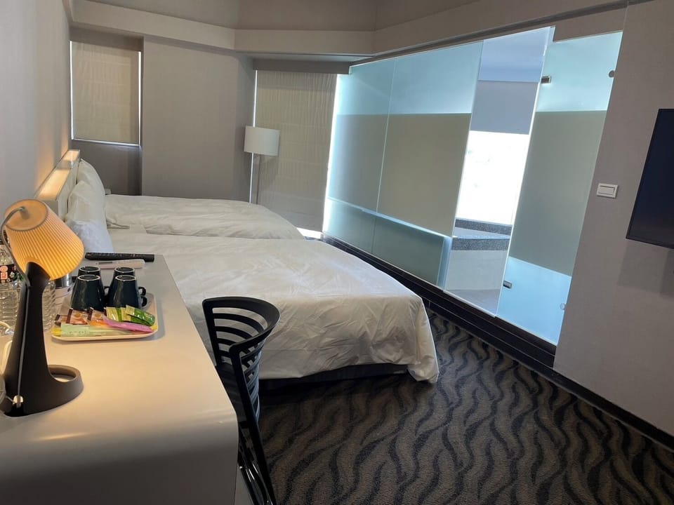 Deluxe Quadruple Room | Desk, laptop workspace, WiFi (free)
