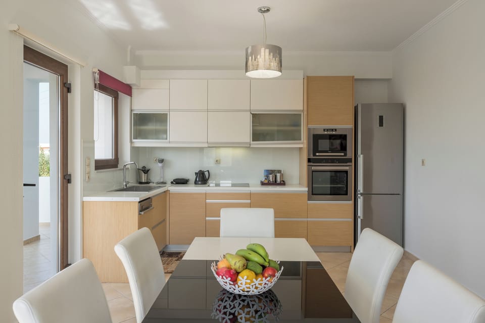 Family Villa, 6 Bedrooms, Private Pool, Garden View | Private kitchen | Electric kettle, highchair