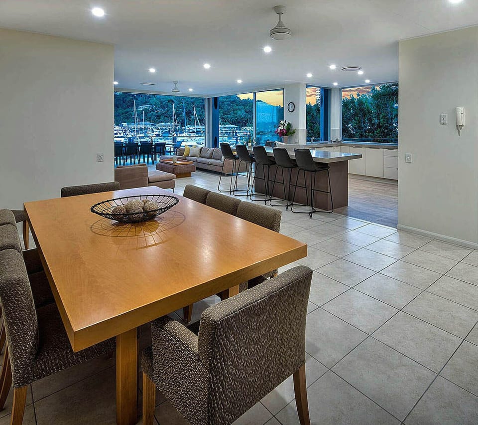 Pavilion 8 Hamilton Island 10