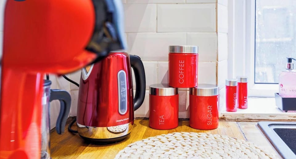 TEA AND COFFEE STATION