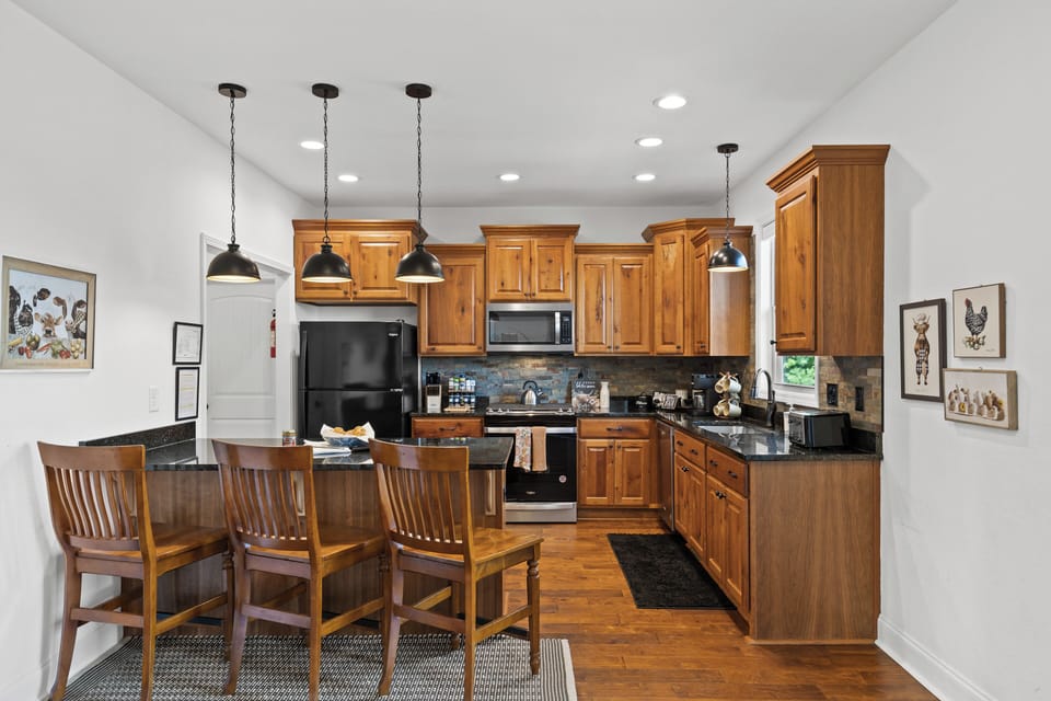 House (5 Bedrooms) | Interior