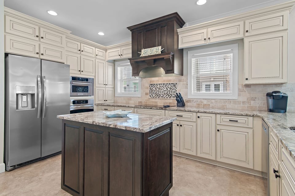 Fintastic - Seagrove Beach - Kitchen