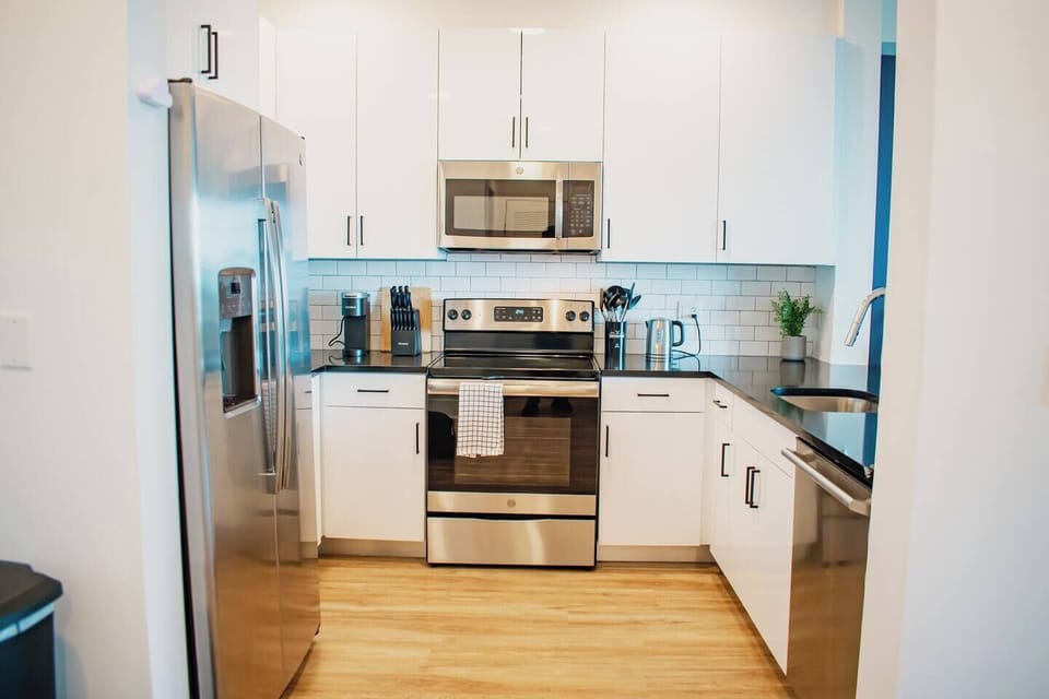 Full kitchen 