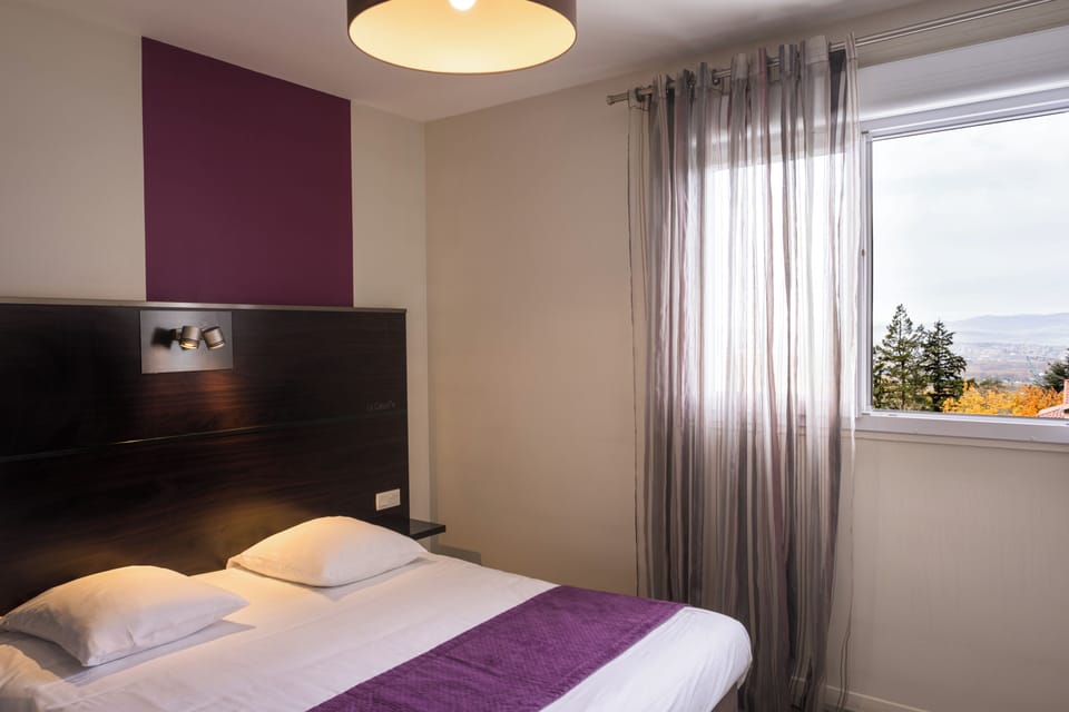 Double Room, City View | Free WiFi, bed sheets