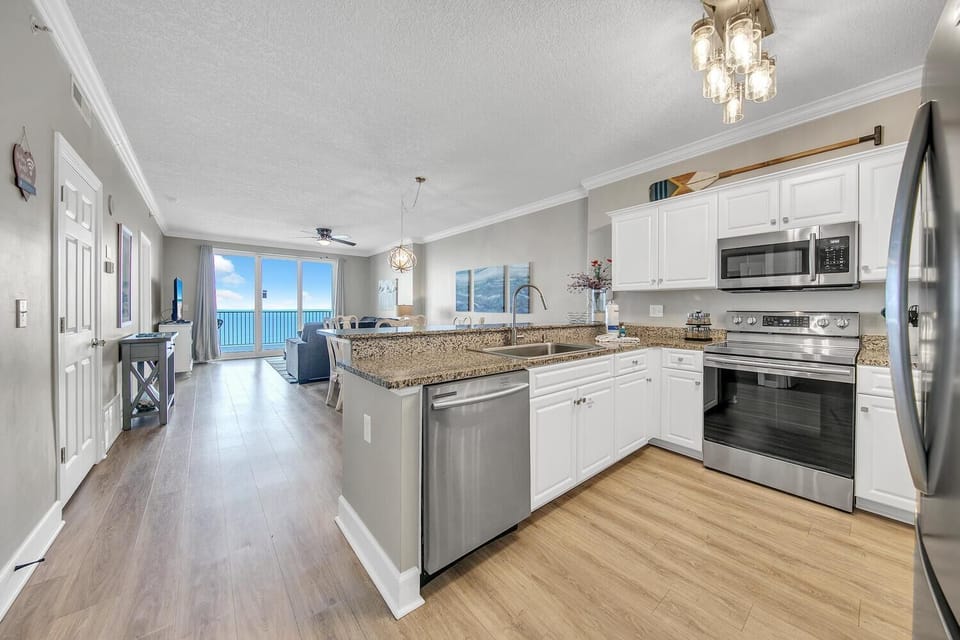 Condo, Multiple Beds (Ocean Villa 1803) | Private kitchen | Oven, toaster