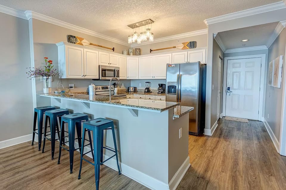 Condo, Multiple Beds (Ocean Villa 1803) | Private kitchen | Oven, toaster