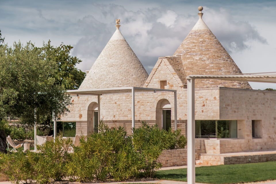 Activities, Amenities, Building Exterior, Main Entrance, Spring, Summer, Wellness